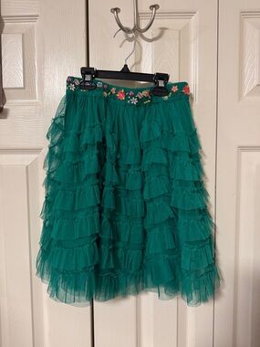 Mini Boden Green Ruffled Tulle Skirt with Floral Waistband size 8-9